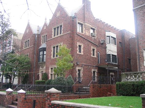 Chabad Closes 770 Eastern Parkway For First Time Ever Due To