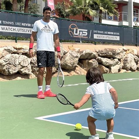 El rapero, quien está en proceso de divorcio de kim kardashian, fue captado con la modelo irina shayk muy contento celebrando su. Miguel, hijo de Ana Boyer y Fernando Verdasco, juega al ...