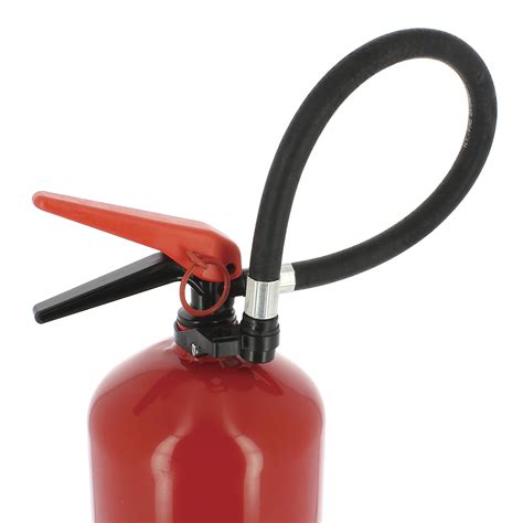 Before attempting to fight a fire with a fire extinguisher it is important to check that it is fully charged (fig. 6kg Fire Extinguisher - ABC Powder- Auto / Marine Use | Sumex