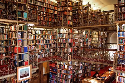 12 Stunning University Libraries Around the World You Need to See