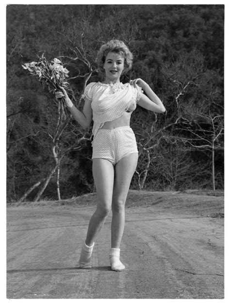 Arline Hunter Photographed By Andre De Dienes 1960 Sophia Loren Body Skin Care Andre Bikinis