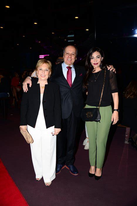Ata demirer'in 2015 ⭐ yapımı yepyeni filmi niyazi gül izleyerek keyifli vakit geçirebilir ve niyazi gül dörtnala filminde komedi tuhafı yaşayabilirsiniz. Ata Demirer'in yeni filmi Niyazi Gül Dörtnala Galası - 12 ...