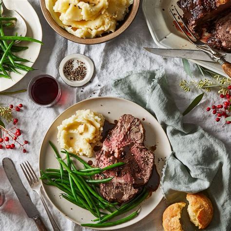 Prime rib roast always make a very special dinner to serve your family on christmas day. Prime Rib Stars in This 90% Hands-Off Holiday Feast (With images) | Prime rib dinner, Easy ...