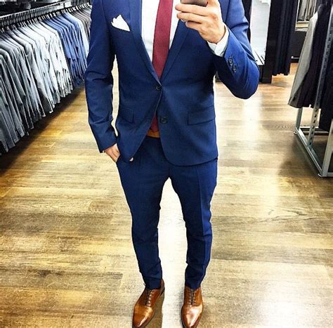 Navy blue suit brown shoes. bf99dcbbc14979934c5da23e62c56504.jpg 640×631 pixels ...