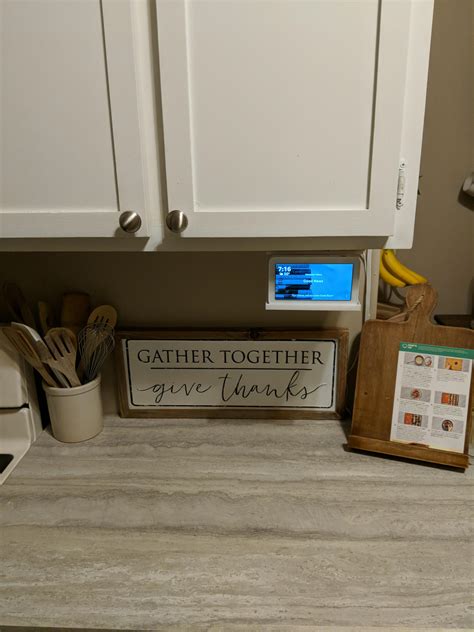 Under Cabinet Mount For Echo Show 5 Now Alexa Helps Me In The Kitchen