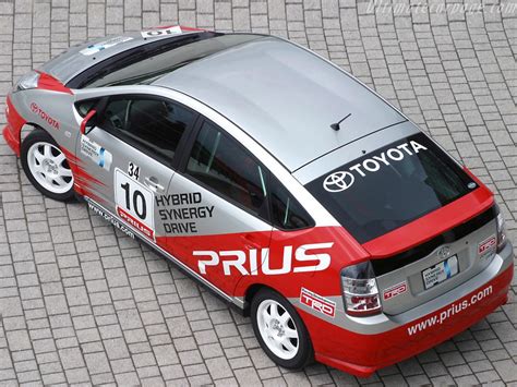 Toyota Prius Gt Photos Photogallery With 2 Pics