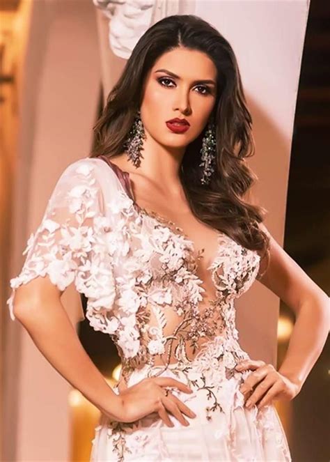 Zozibini tunzi was the first black woman from south africa to win the miss universe crown, she won the title on december 8, 2019. Kelin Rivera Kroll crowned Miss Universe Peru 2019