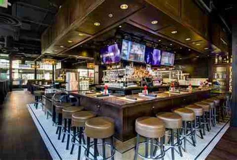 On top of hotel lincoln you find the fantastic j. Denver's Best Sports Bars - The 13 Coolest Places to Watch ...