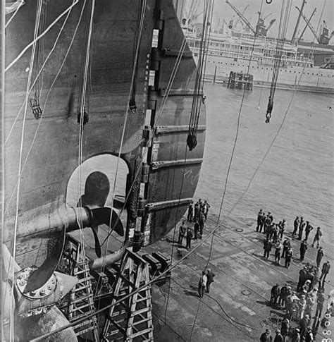 Rms Olympic In Southampton Floating Dry Dock Rms Olympic Rms