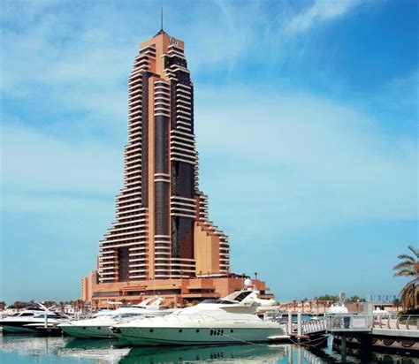 Luxury Travel Guide Dubai Luxury Yachts Best Hotels In Dubai Top