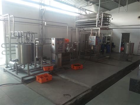 Stainless Steel Dairy Processing Plant For Milk Capacity Litres