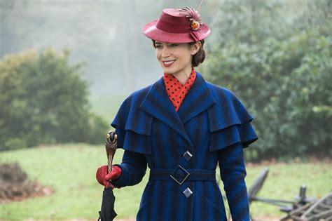 Mary Poppins Returns Emily Blunt Makes The Role Her Own