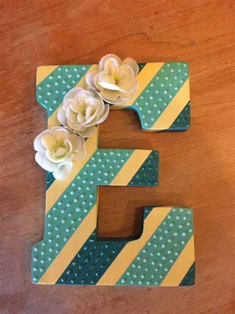 Diy Using Wood Letters To Decorate For A Wedding