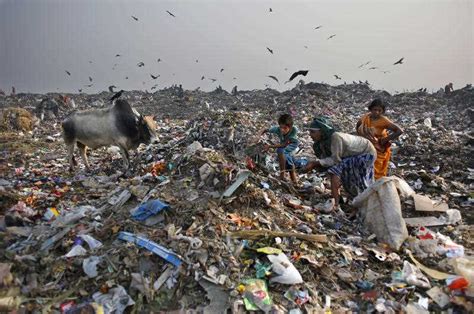 However, the po licy i m plementatio n o n implementi ng of solid waste management policy in most. India's waste management problems are piling up | East ...