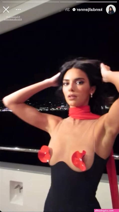 Kardashian Critics Divided After Kendall Jenner Goes Completely Naked