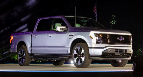 Heres What A Fully Loaded 2022 Ford F 150 Lightning Platinum Gets You