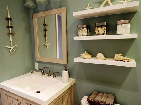 Beach-Themed Bathrooms for Inspiration