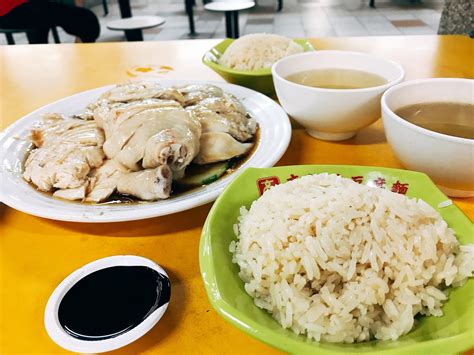 Chicken rice is so popular in singapore so it can be found anywhere, from hawker stalls, franchised outlets to restaurants. People's Park Complex Food Centre - Dong Dong Hainanese ...