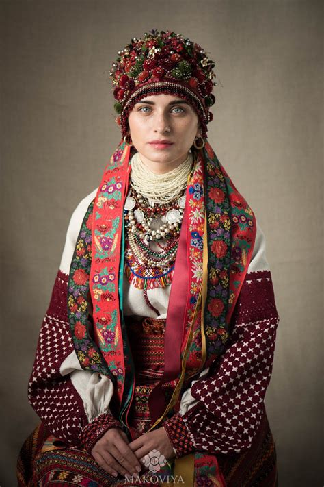 ukrainian folk costume ukrainian clothing folk fashion slavic clothing