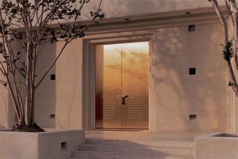 Steel doors – The advantages of modern front doors for your home