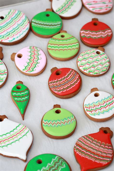 Over 161,876 cookie decorating pictures to choose from, with no signup needed. Marbled Christmas Ornament Cookies | Sweetopia