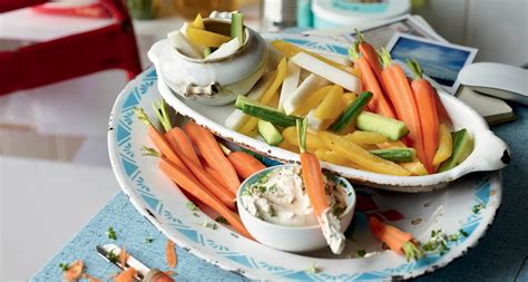 Bâtonnets de légumes crus sauce maison