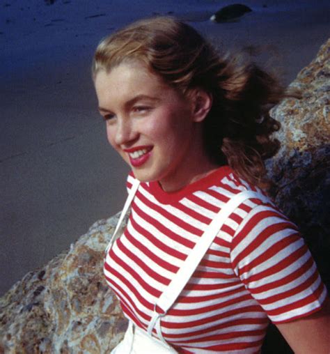 The First Professional Photos Of A Young Norma Jean Before She Became