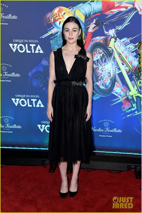 Joey King Tiffany Haddish And More Check Out Cirque Du Soleils Volta