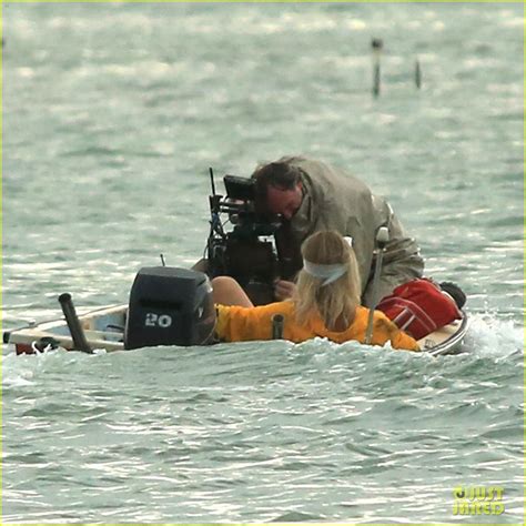 Matthew Mcconaughey Turns Into A Beach Bum For New Movie Photo