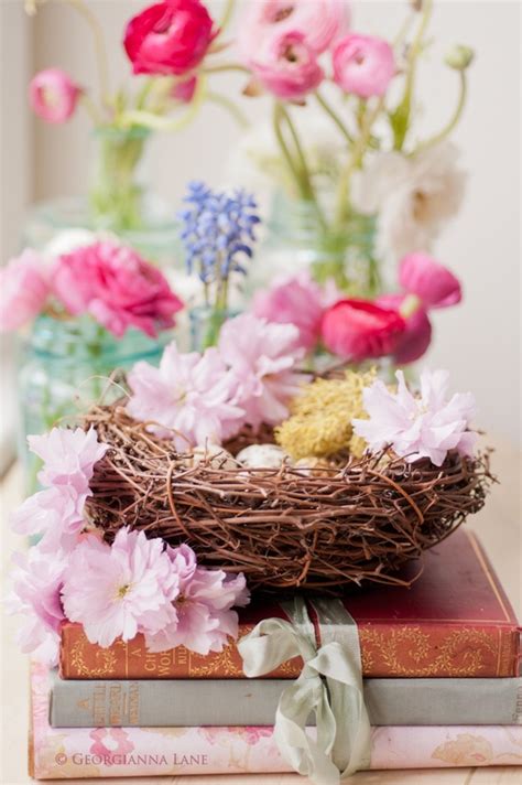 31 Beautiful Easter Flower Table Arrangements Available Ideas