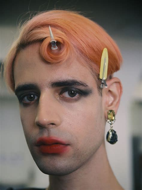 the future of the catwalk is non-binary (With images) | Non binary ...