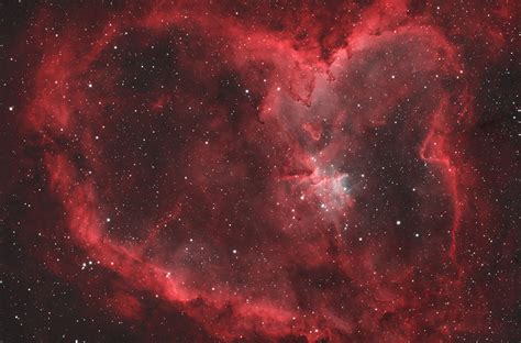 The Heart Nebula Accompanied By Melotte 15 Hoo Sky And Telescope