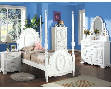 Benches, stools & bar stools. Acme Furniture Bedroom Set in White AC01660TSET