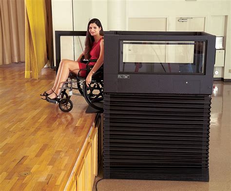 Virtuoso Wheelchair Lift Provides Easy Access To Stages With Low Noise