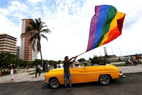 Cuba A Aprobat Prin Referendum Casatoriile Intre Persoane De Acelasi Sex Codul Familiei A Fost