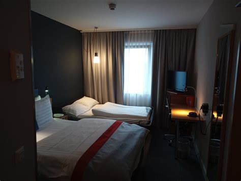 Das holiday inn express köln troisdorf bietet moderne zimmer mit hochwertigen betten und eigenem bad. "Zimmer" Holiday Inn Express Köln - Troisdorf (Troisdorf ...