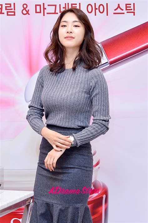 She is most known for her work in the television series east of eden , miss korea , the package. Lee Yeon Hee and Noh Hong Chul Attend SK-II Magnetic Eye ...