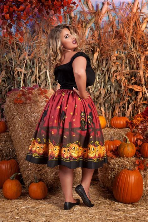 Pinup Couture Jenny Skirt In Pumpkin Border Print Vintage Inspired Skirts Vintage Inspired