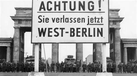 An Eyewitness To History Watching The Berlin Wall Go Up