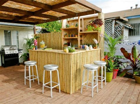 Weitere ideen zu bar bauen, auto möbel, möbel aus autoteilen. Bar exotique Tikki | Small outdoor kitchens, Diy outdoor ...