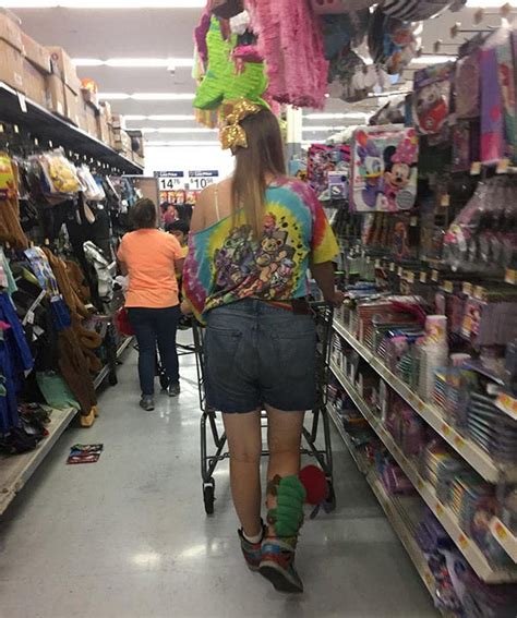 Hilarious Photos That Real Walmart Shoppers Caught On Camera