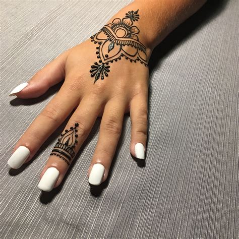 Simple Henna Tattoo Hand Best Design Idea