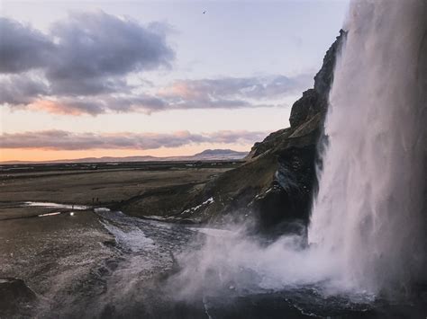 15 Photos To Showcase The Rugged Beauty Of Iceland