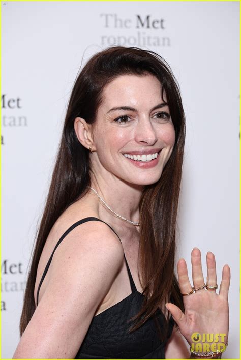 Anne Hathaway Joins Jon Hamm Angela Bassett And More At Metropolitan