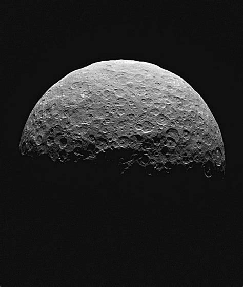 NASAs Dawn Mission Reveals Ceres Craters That Can Trap Water Ice