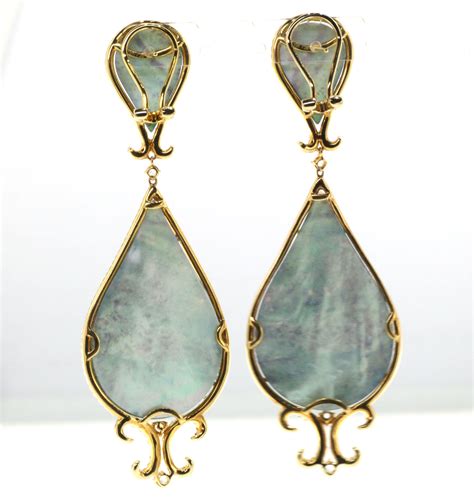 Vintage 64.20ct Blood Jasper Quartz Doublet Earrings in 18 Karat Yellow