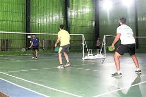 The badminton court shall be a rectangle laid out with lines of 40mm wide, preferably in white or yellow color. R.P.U.G Badminton Court - GW Sports App