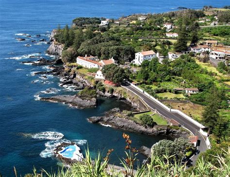 Portugal bietet eine große auswahl an landschaftlichen und kulturellen sehenswürdigkeiten. SAO MIGUEL (AZORES ISLANDS) | Azores | Pinterest | Pools ...