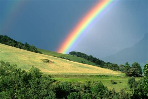 regenbogen wie entsteht das naturphänomen galileo