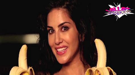 Sunny Leones Love For Banana Youtube